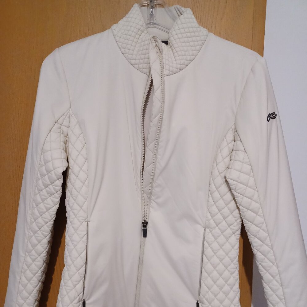 Light weight Women's outer Jacket.